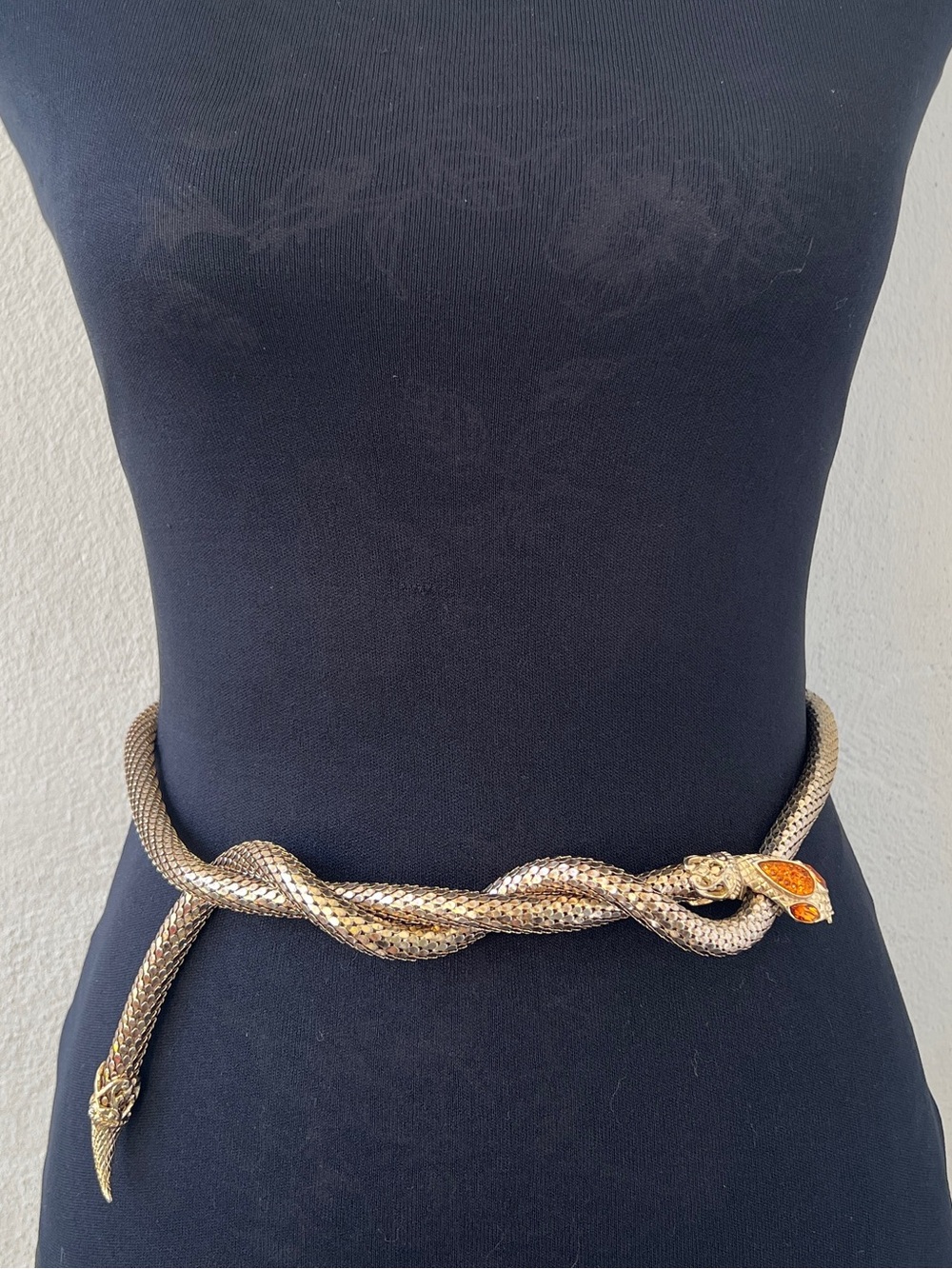 Whiting & Davis Signed Mesh Snake Belt Lariat Necklace in Gold 42” - Picture 7 of 13